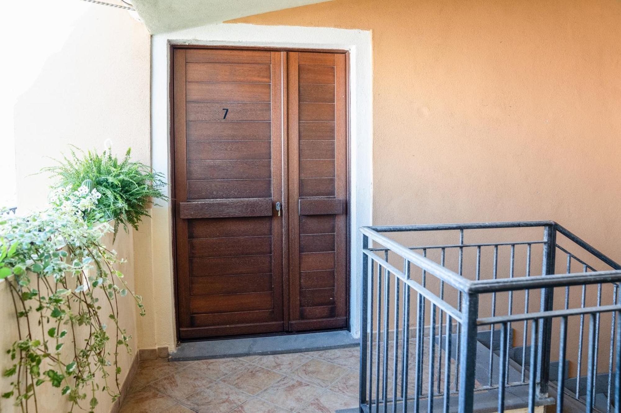 Casa Graziosa Apartment Nurachi Exterior photo